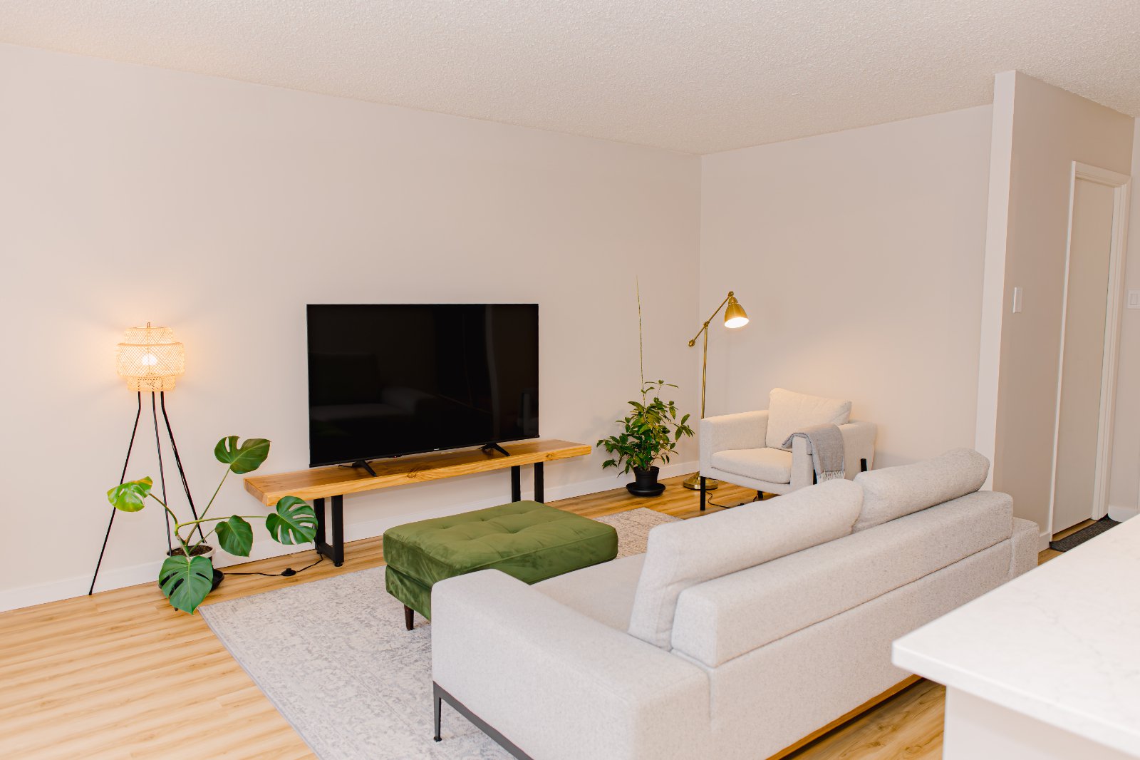 2 Bedroom Apartment for Rent - 10150 117 St NW, Edmonton, AB 5