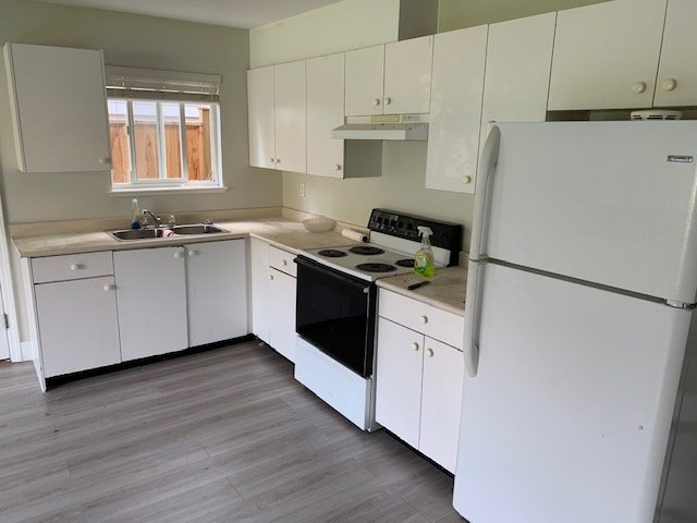 2 Bedroom Private Suite for Rent - 628 Chapman Ave, Coquitlam, BC 2