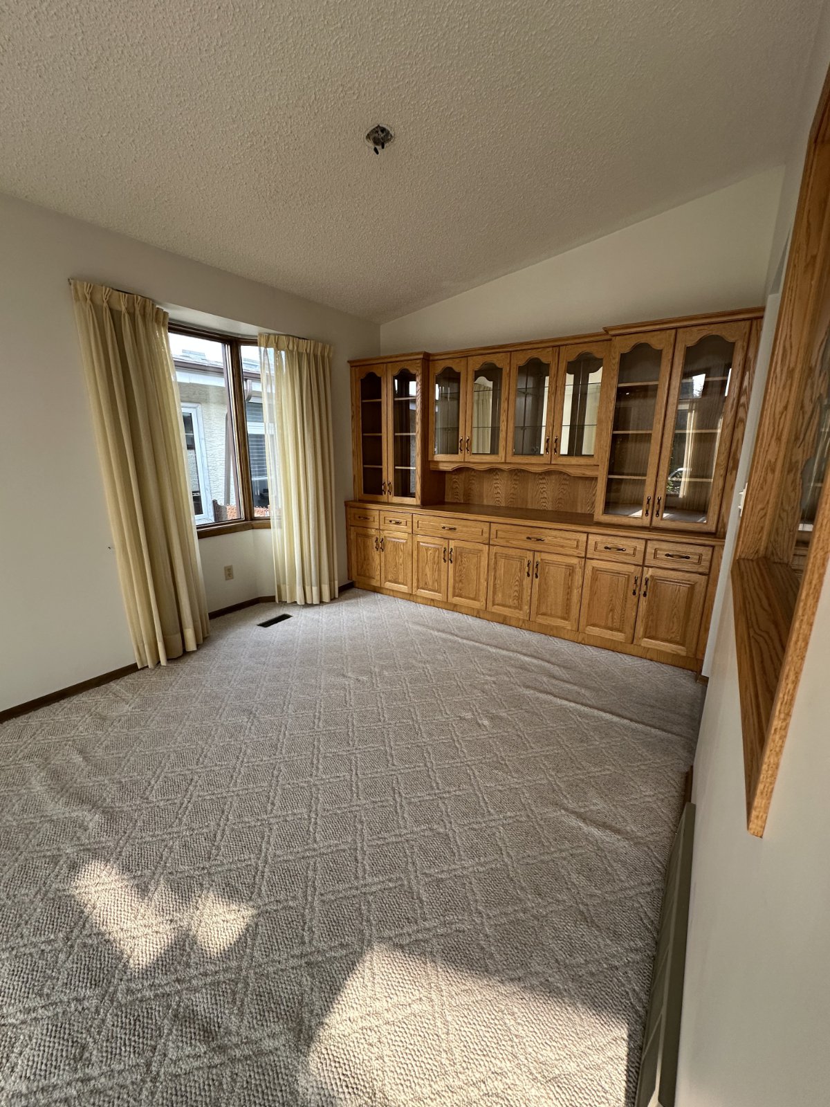 5 Bedroom House for Rent - 102 St NW, Edmonton, AB 5