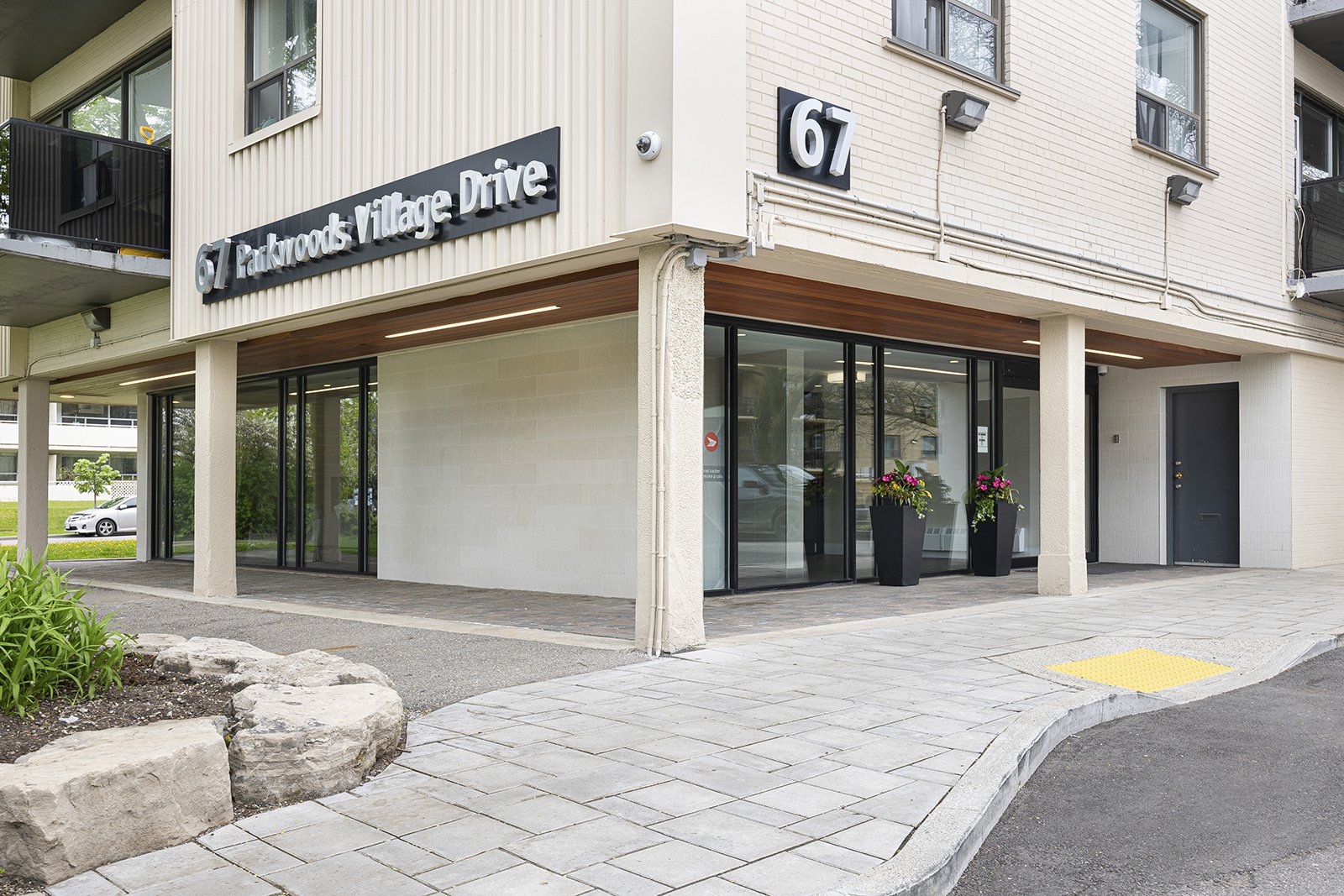 2 Bedroom Apartment for Rent - 67 Parkwoods Village Dr, Toronto, ON 4