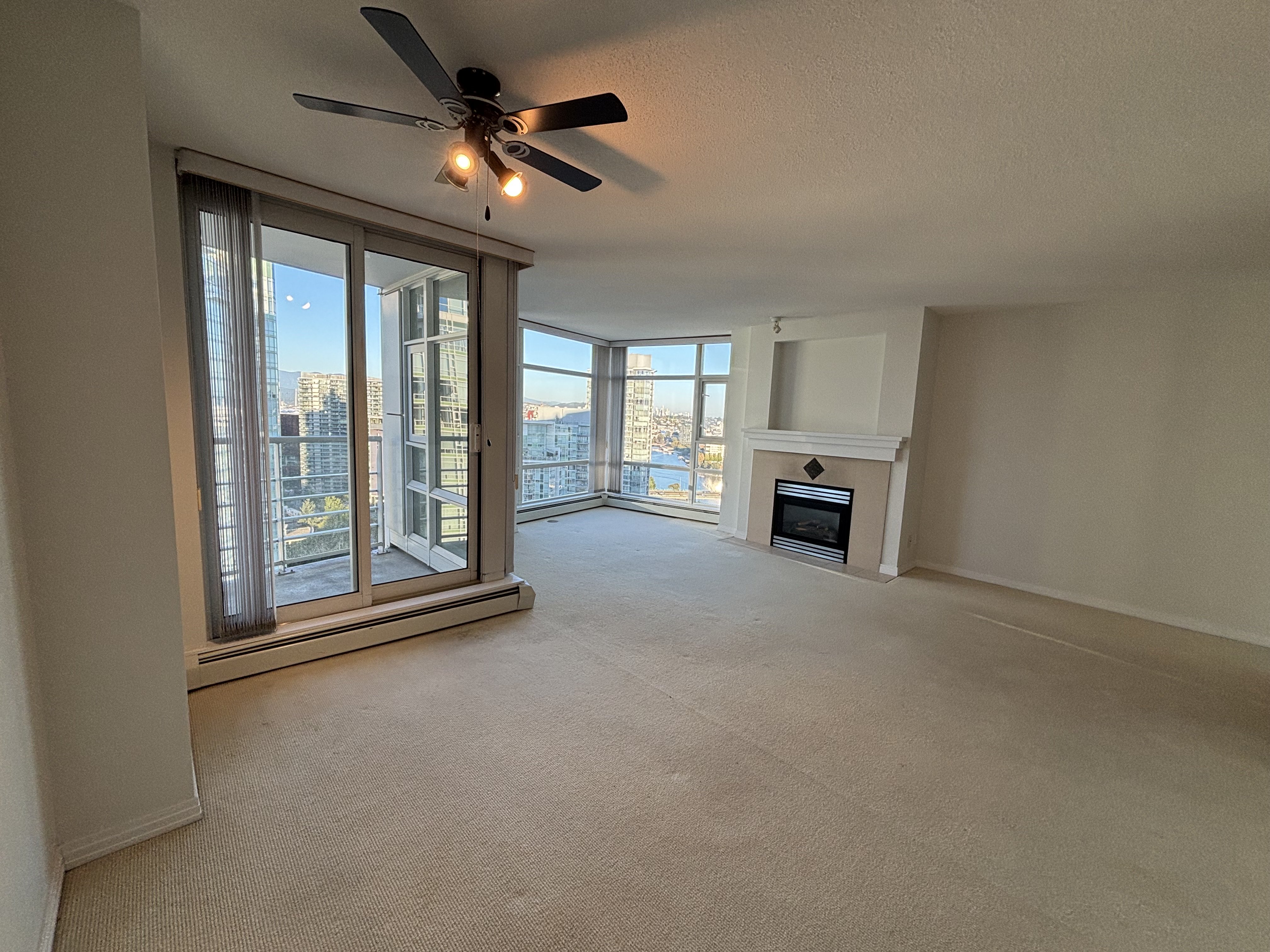 2 Bedroom Apartment for Rent - 1199 Marinaside Cres, Vancouver, BC 5