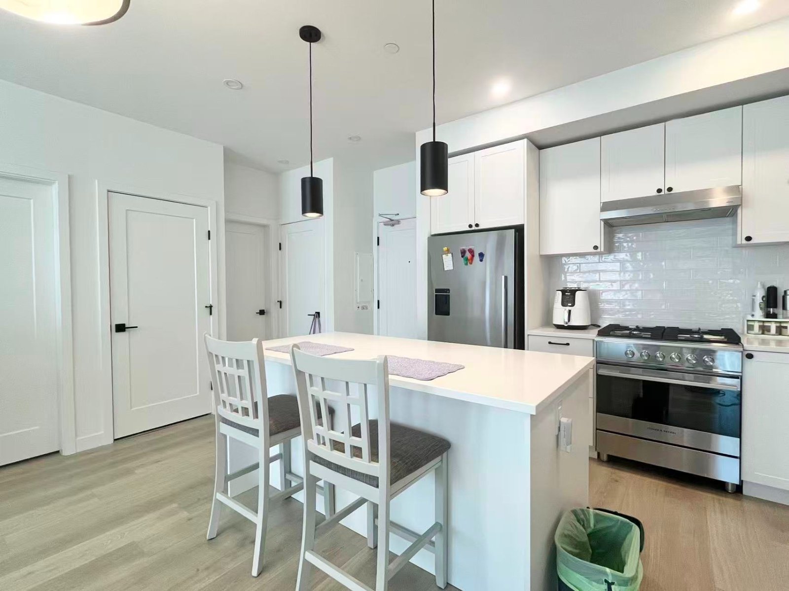 2 Bedroom Apartment for Rent - 2425 166th Street Surrey, Surrey, BC 4