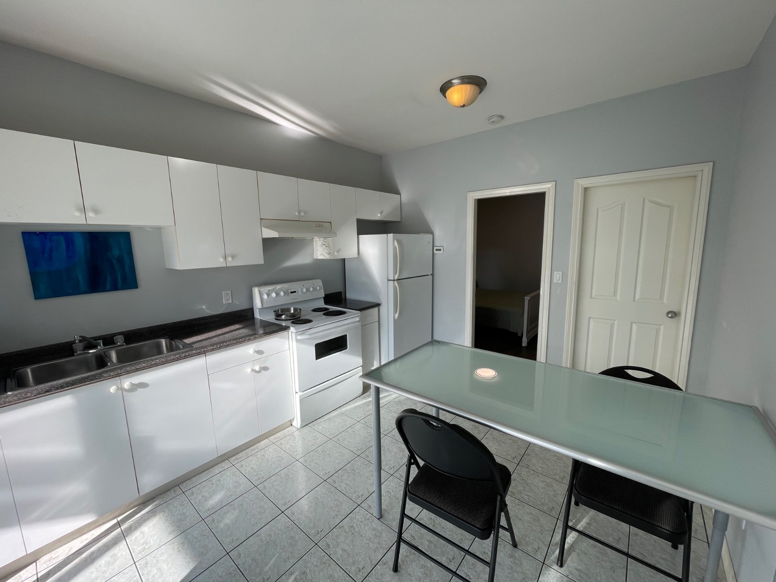 2 Bedroom Private Suite for Rent - 14th Ave, Burnaby, BC 3