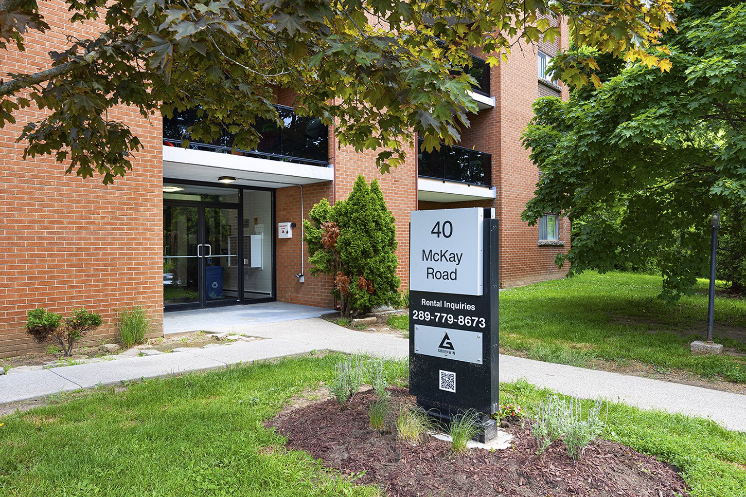 2 Bedroom Apartment for Rent - 40 McKay Rd, Dundas, ON