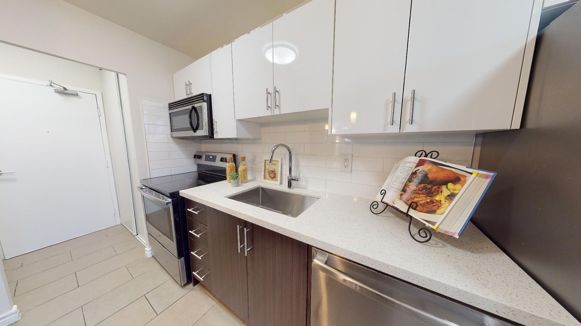 Studio Apartment for Rent - 40 Grandville Avenue, Hamilton, ON 5