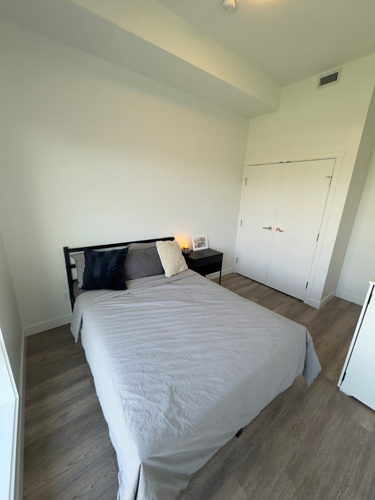 Room in Apartment for Rent - 6111 University Blvd, Vancouver, BC 2