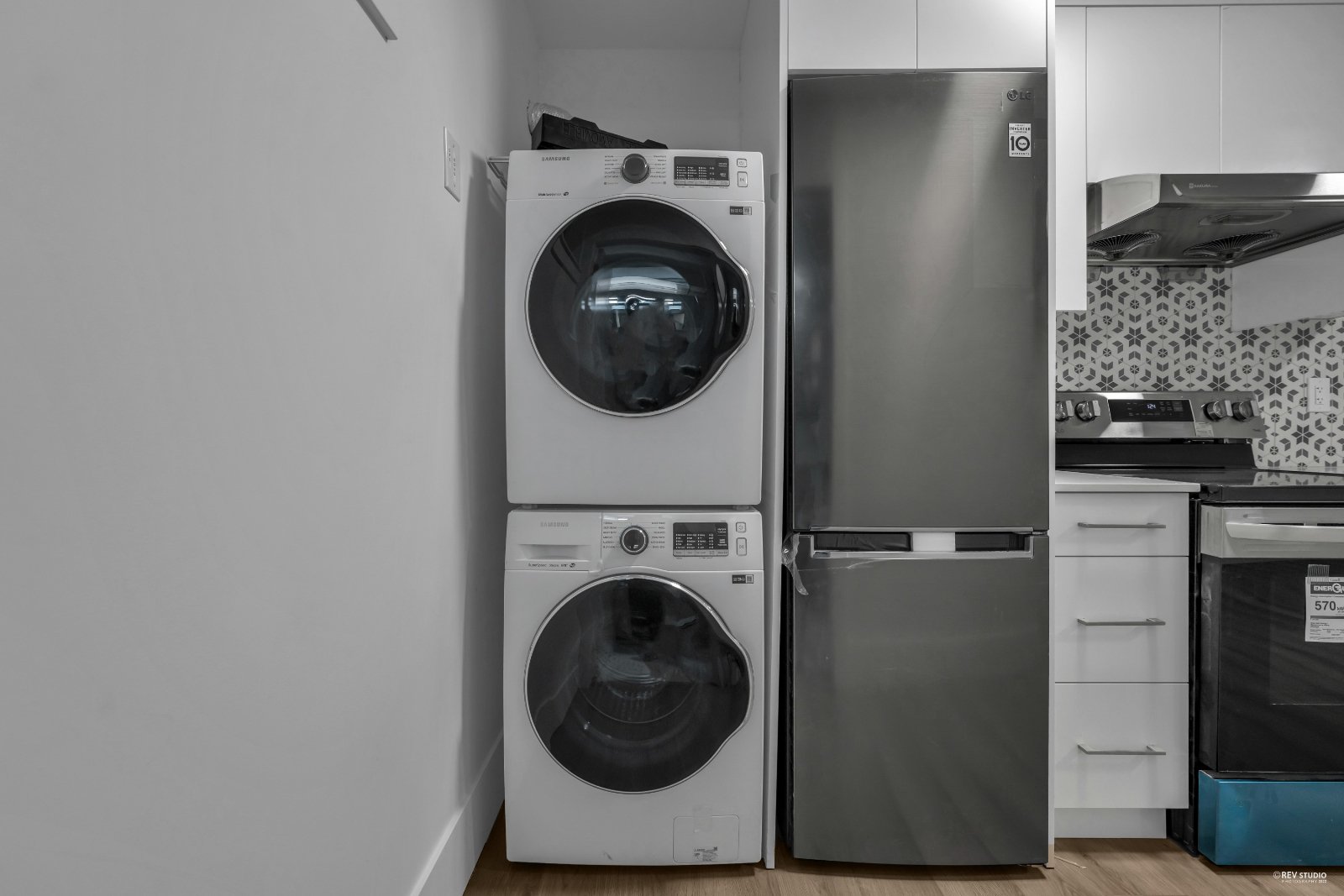 2 Bedroom Private Suite for Rent - E 45th Ave, Vancouver, BC 2