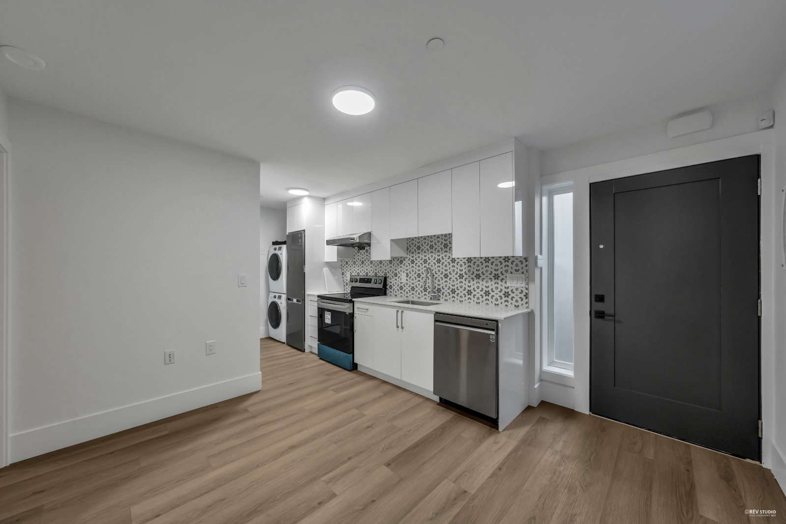 2 Bedroom Private Suite for Rent - E 45th Ave, Vancouver, BC 5