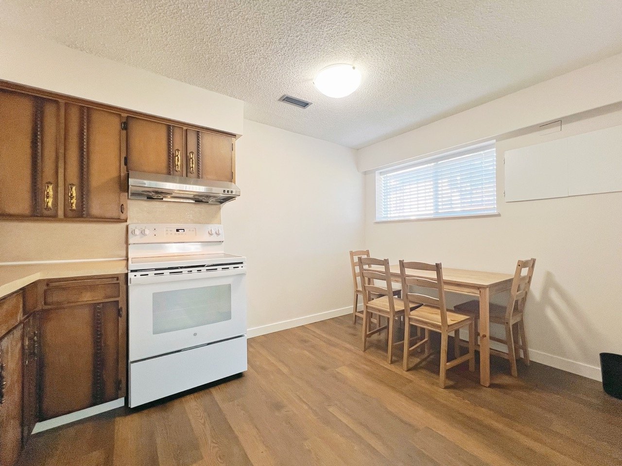 3 Bedroom Garden Suite for Rent - Joyce St, Vancouver, BC 2