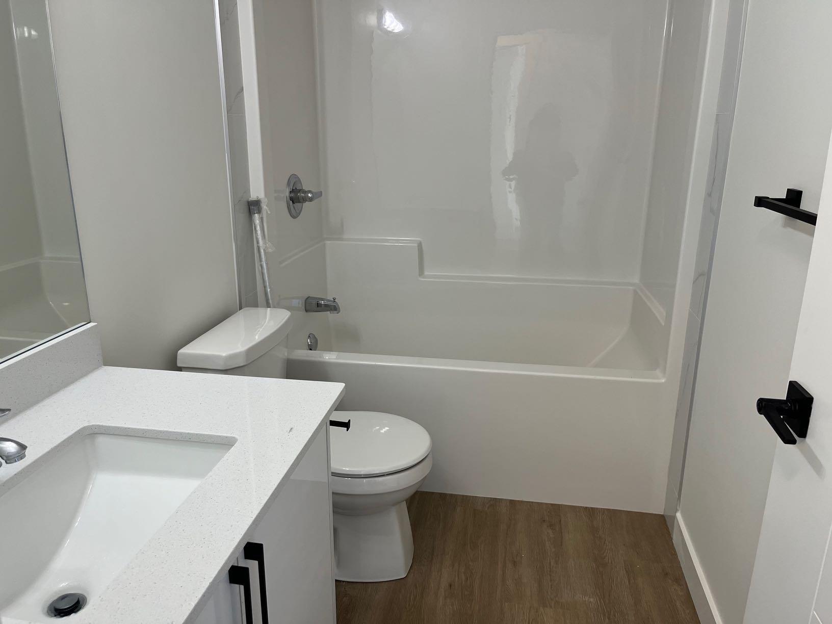 2 Bedroom Apartment for Rent - 5001 60 Avenue, Ponoka, AB 4