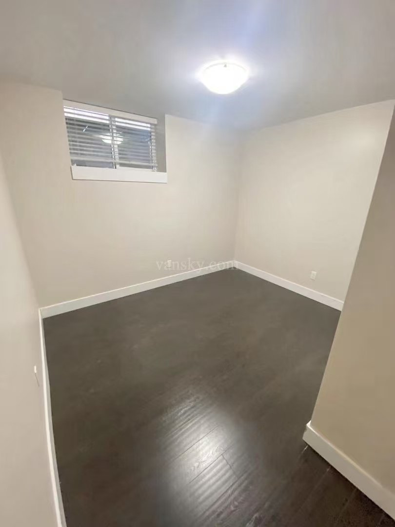 2 Bedroom Basement Suite for Rent - E 63rd Ave, Vancouver, BC 2