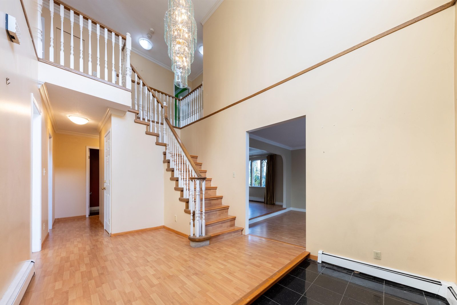 7 Bedroom House for Rent - W 33rd Ave, Vancouver, BC 2