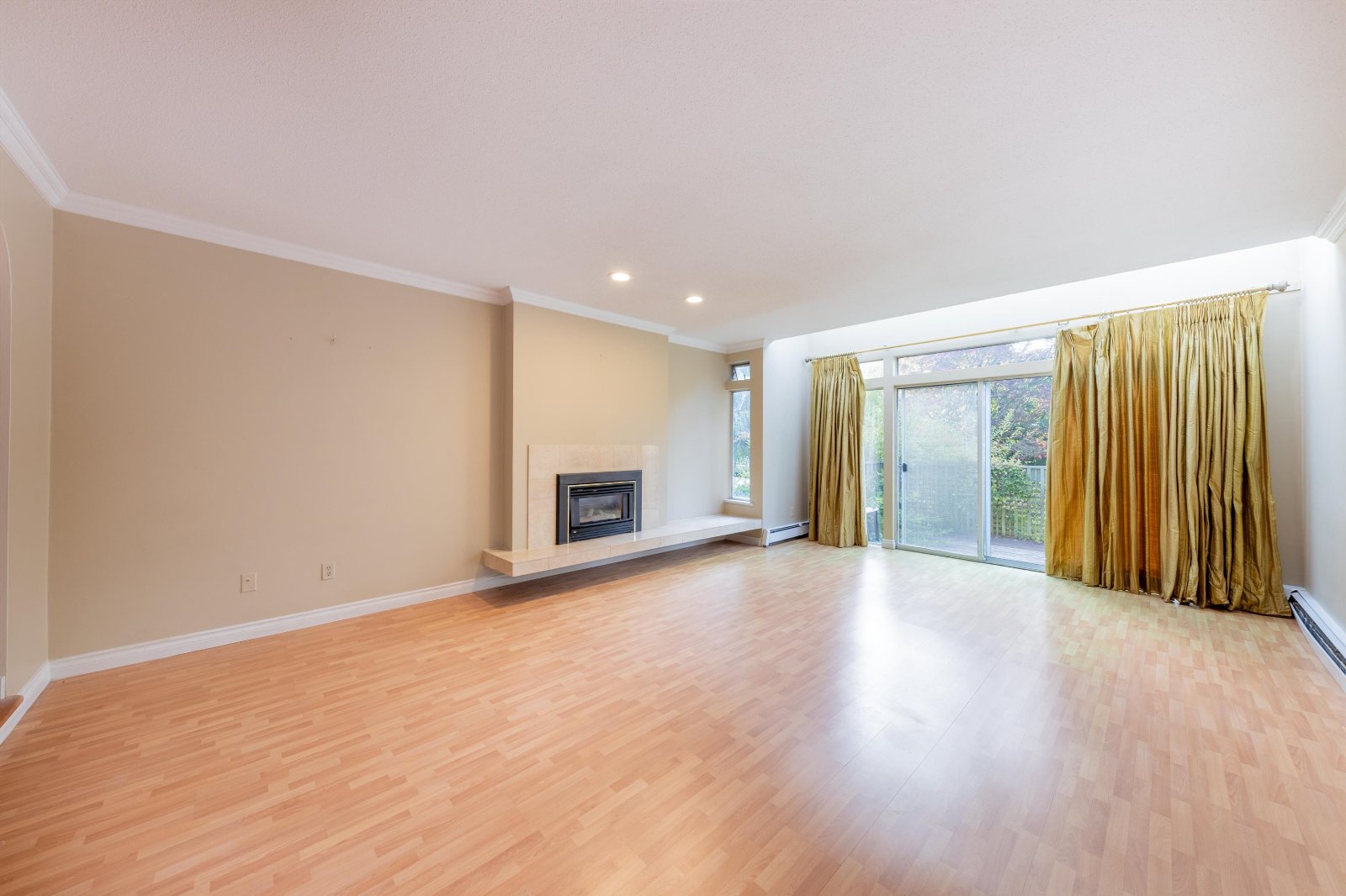 7 Bedroom House for Rent - W 33rd Ave, Vancouver, BC 4