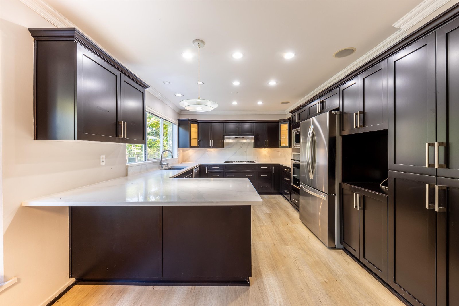 7 Bedroom House for Rent - W 33rd Ave, Vancouver, BC 5