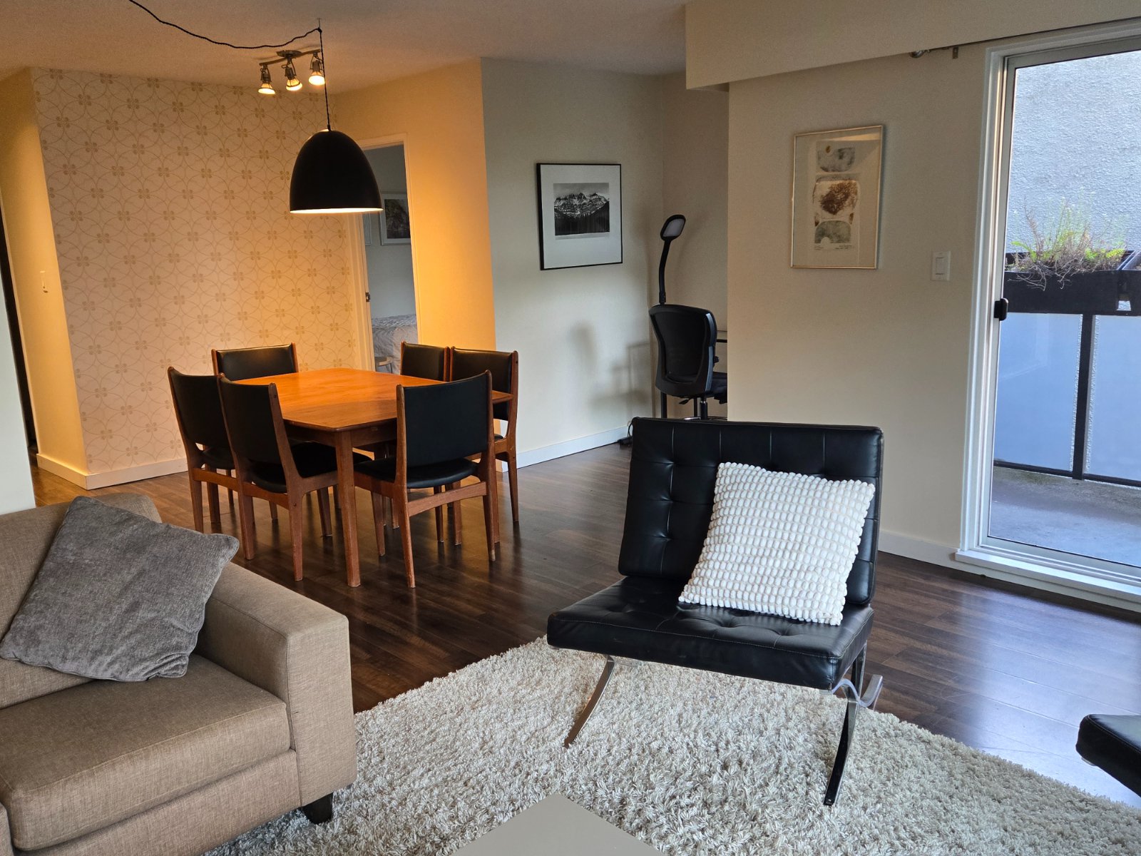2 Bedroom Apartment for Rent - 1035 11th Ave W, Vancouver, BC 2
