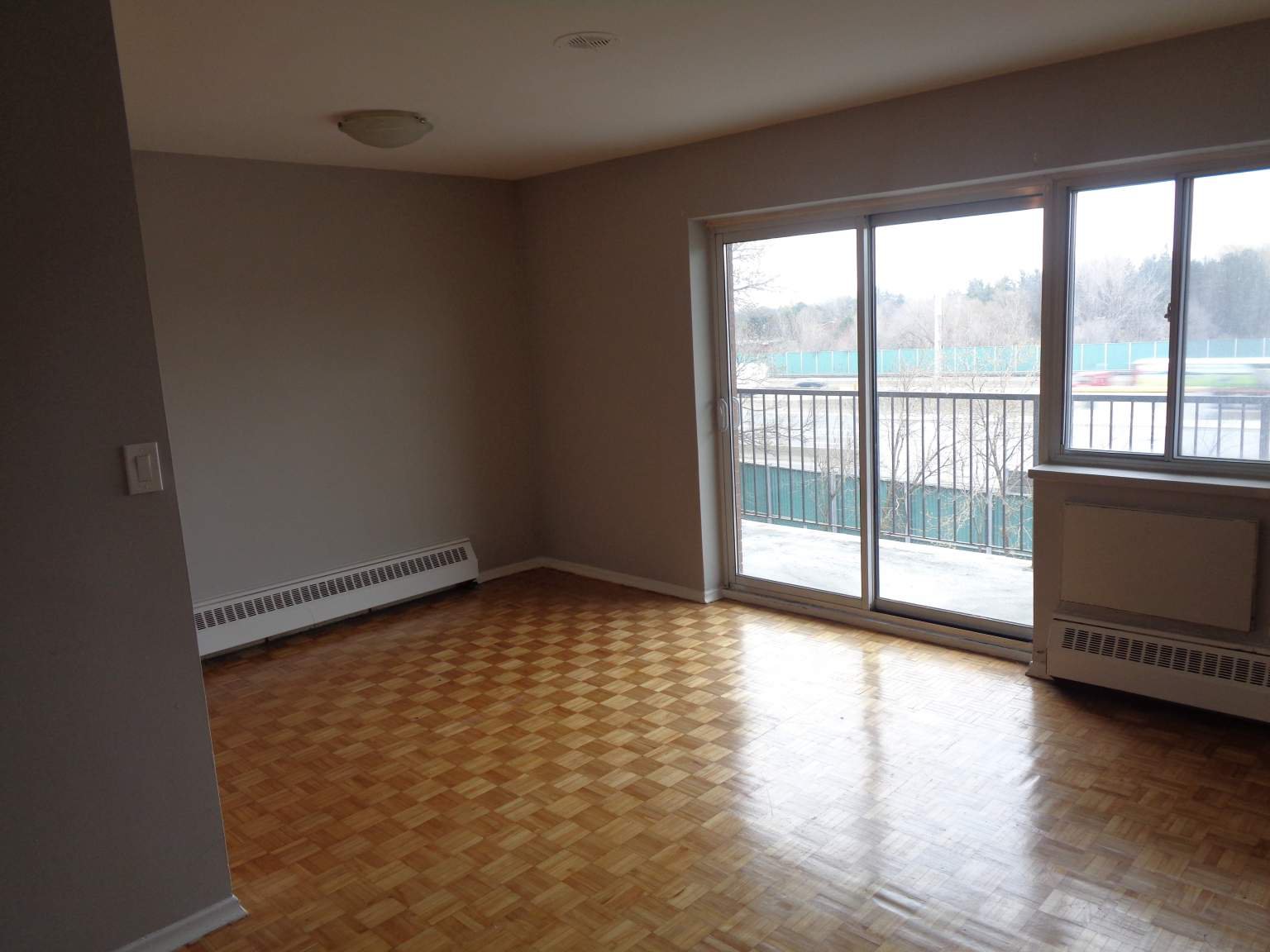 Studio Apartment for Rent - 71 Talara Drive, Toronto, ON 3