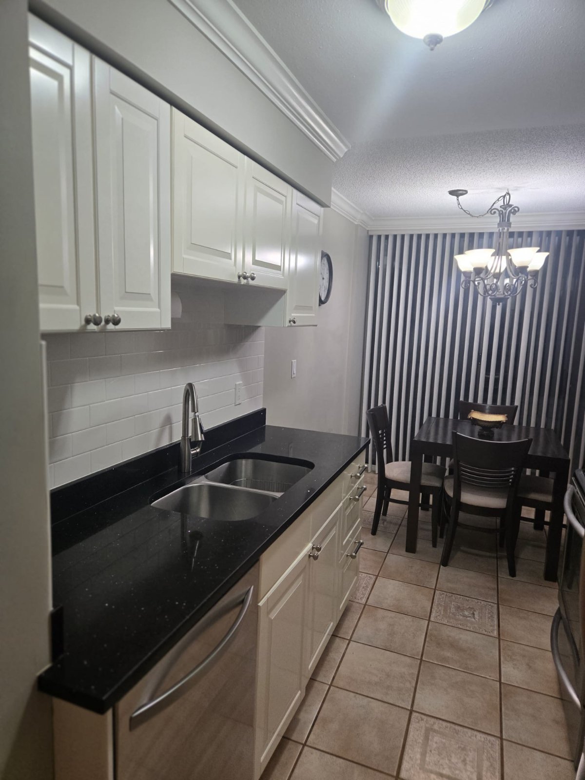 2 Bedroom Apartment for Rent - 3740 Albert St, Burnaby, BC 3