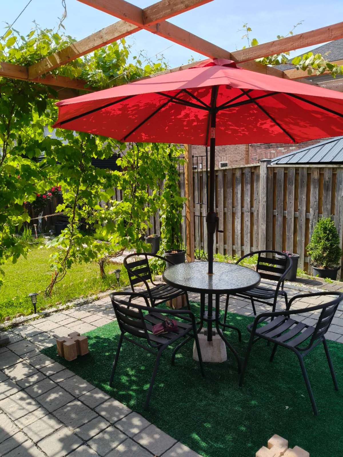 2 Bedroom Private Suite for Rent - Edgehill Dr, Hamilton, ON 2