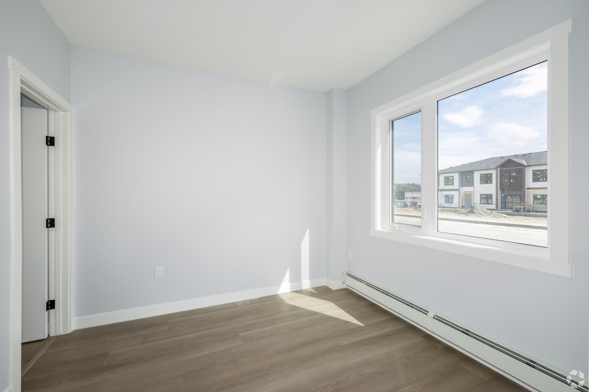 3 Bedroom Apartment for Rent - 348 Greystone Boulevard, Cochrane, AB 3