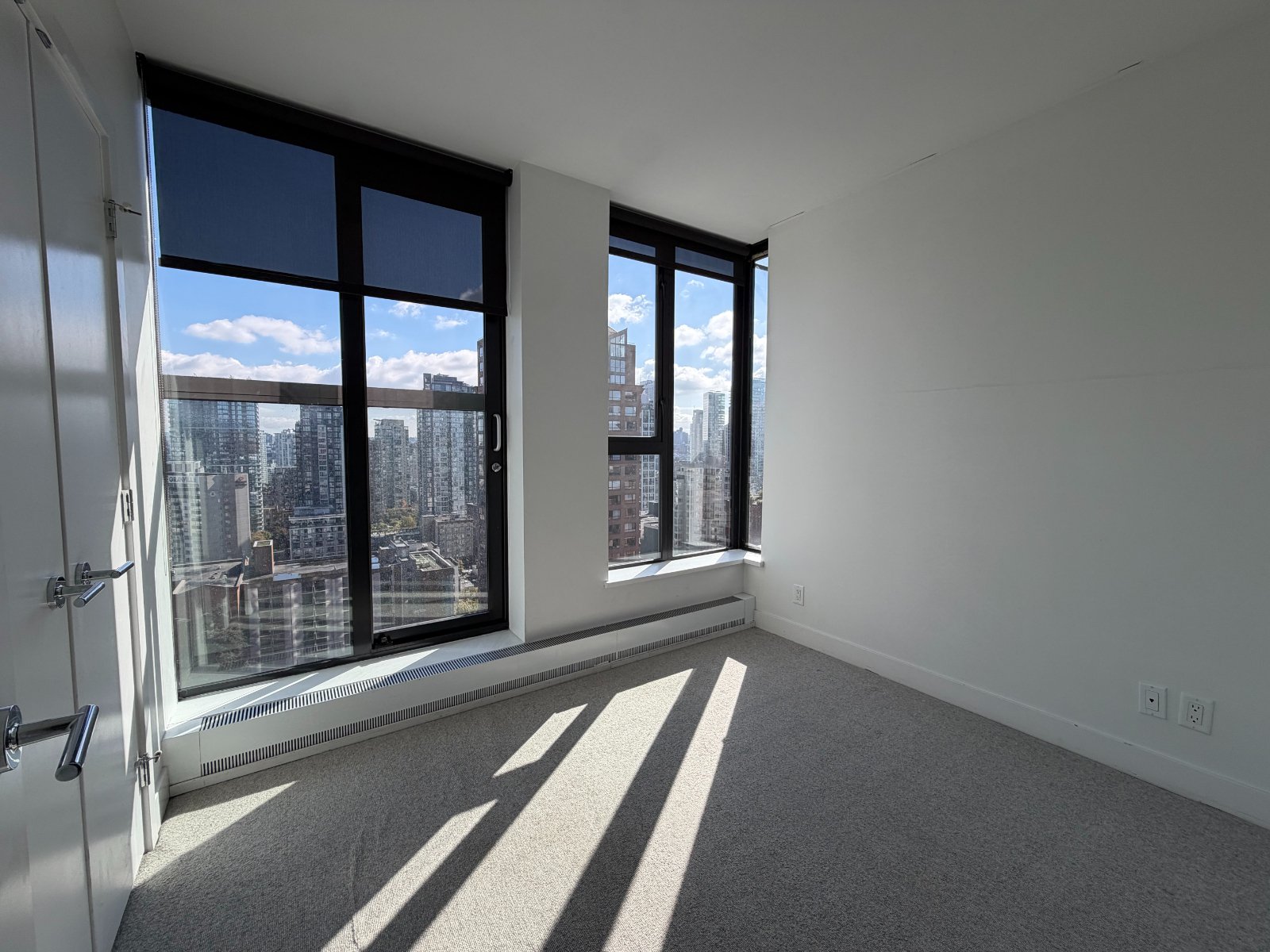 3 Bedroom Apartment for Rent - 1133 Hornby St, Vancouver, BC 3