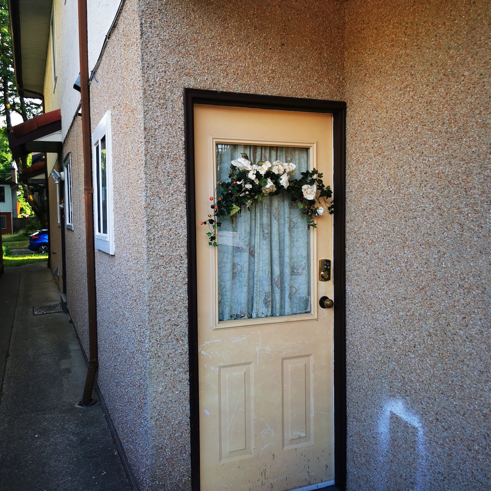 Room in House for Rent - 3929 W 19th Ave, Vancouver, BC 2