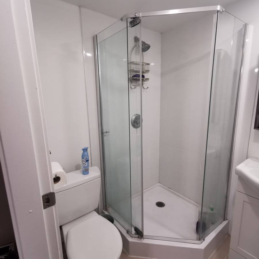 Room in House for Rent - 3929 W 19th Ave, Vancouver, BC 5