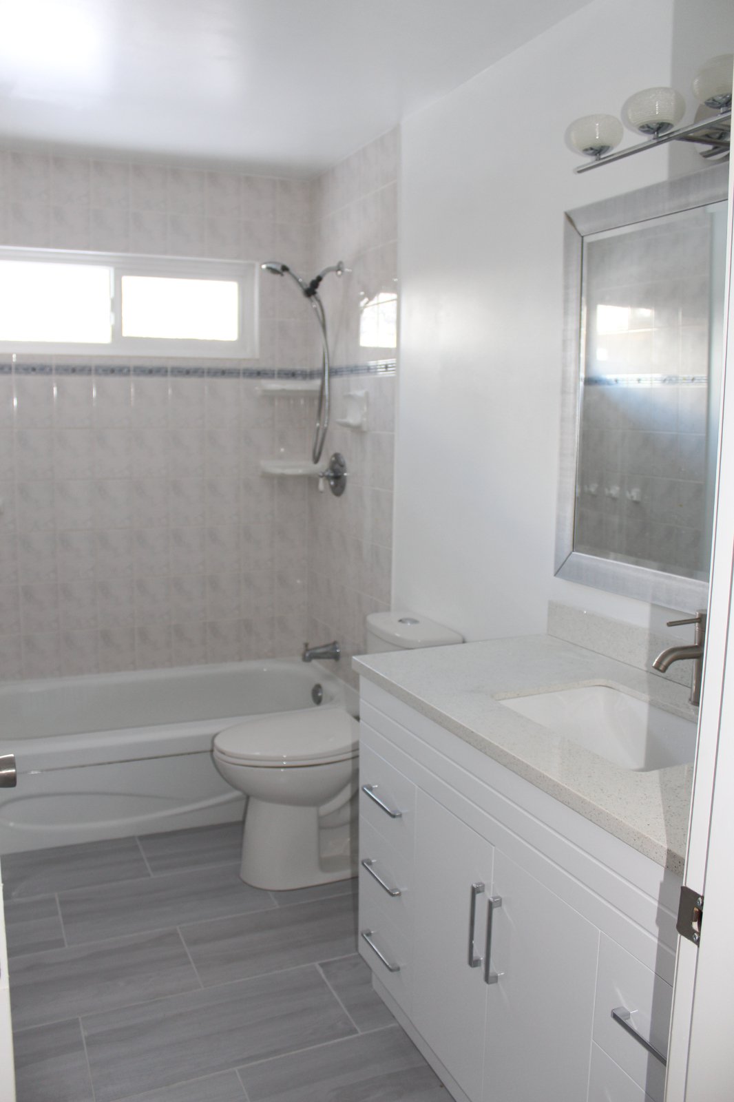 3 Bedroom Garden Suite for Rent - 27B Ave, Langley Twp, BC 4