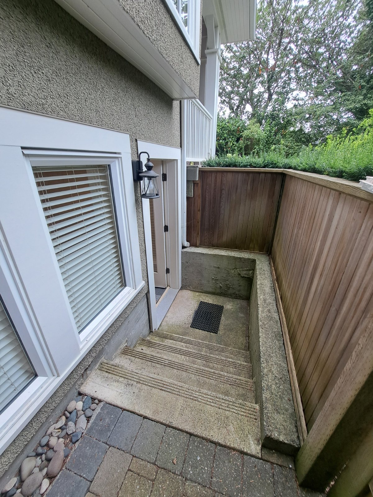 2 Bedroom Private Suite for Rent - 2735 W 32nd Ave, Vancouver, BC 4