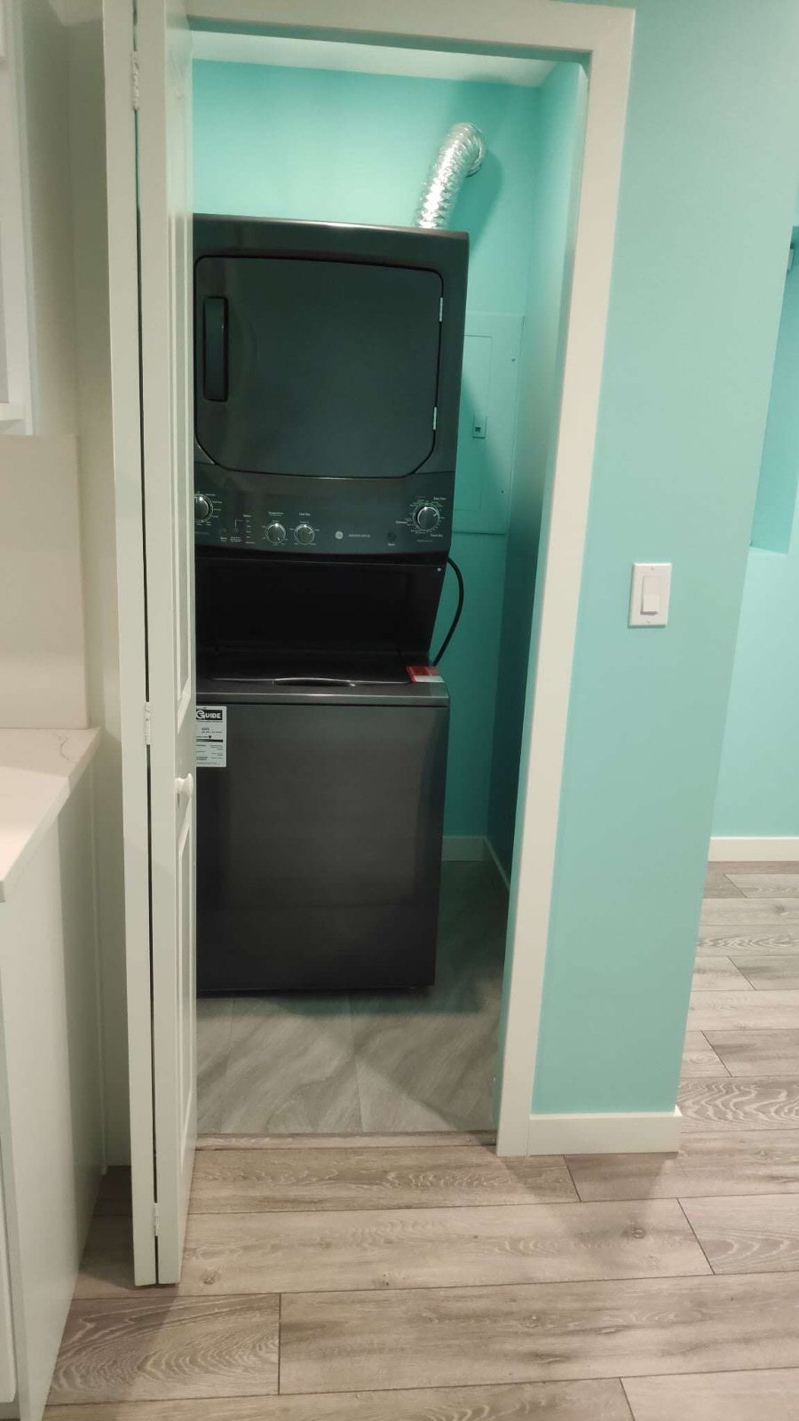 2 Bedroom Basement Suite for Rent - Darwin Ave, Coquitlam, BC 2