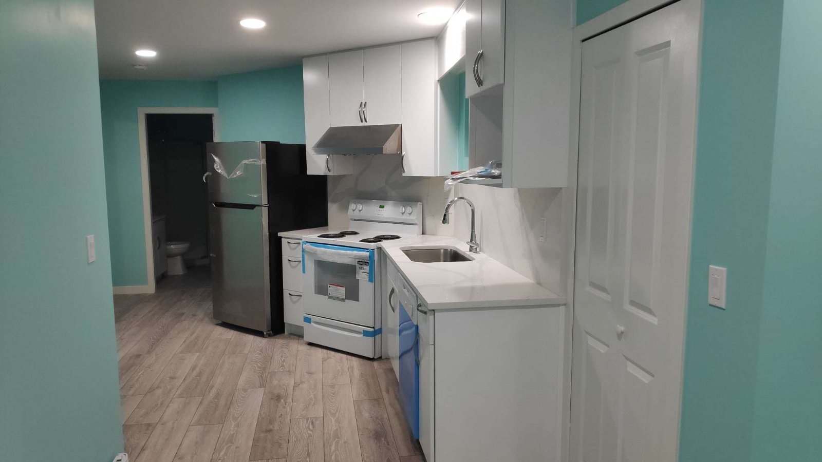 2 Bedroom Basement Suite for Rent - Darwin Ave, Coquitlam, BC 4