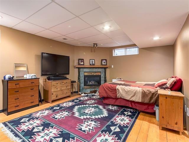 Room in House for Rent - 137 Rocky Ridge Lndg NW, Calgary, AB 3