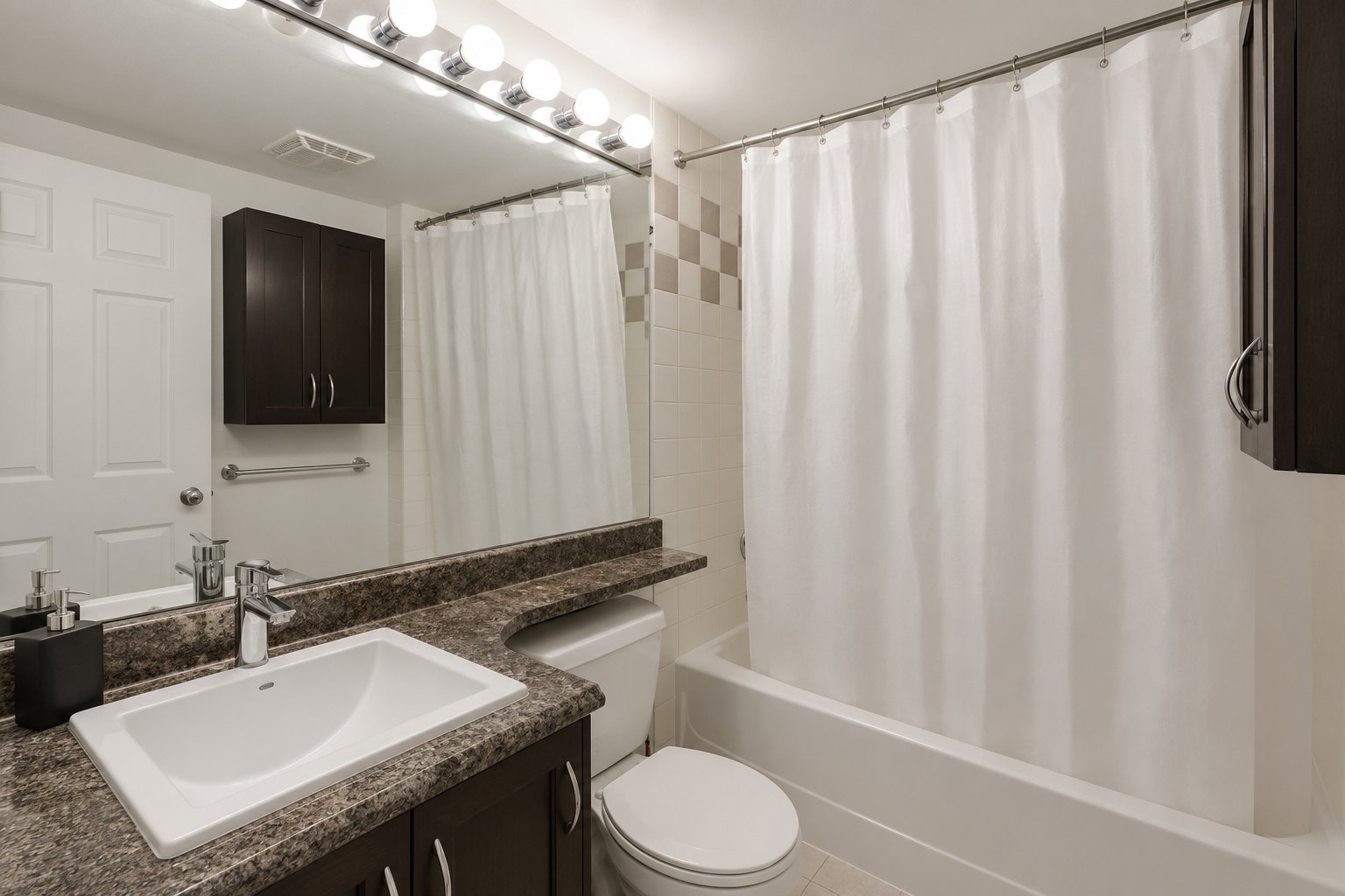 Room in Apartment for Rent - 388 Drake St, Vancouver, BC 3