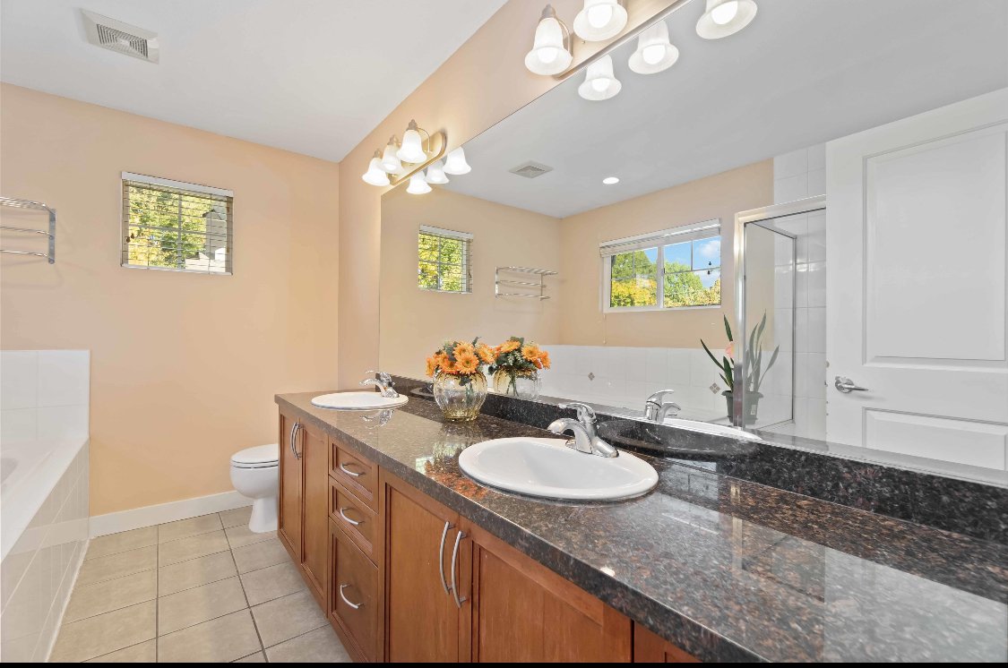3 Bedroom Townhouse for Rent - 6780 Lynas Ln, Richmond, BC 5