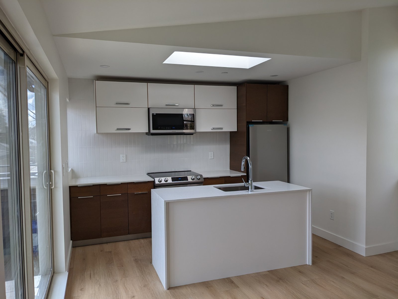 2 Bedroom House for Rent - Quesnel Dr, Vancouver, BC 3
