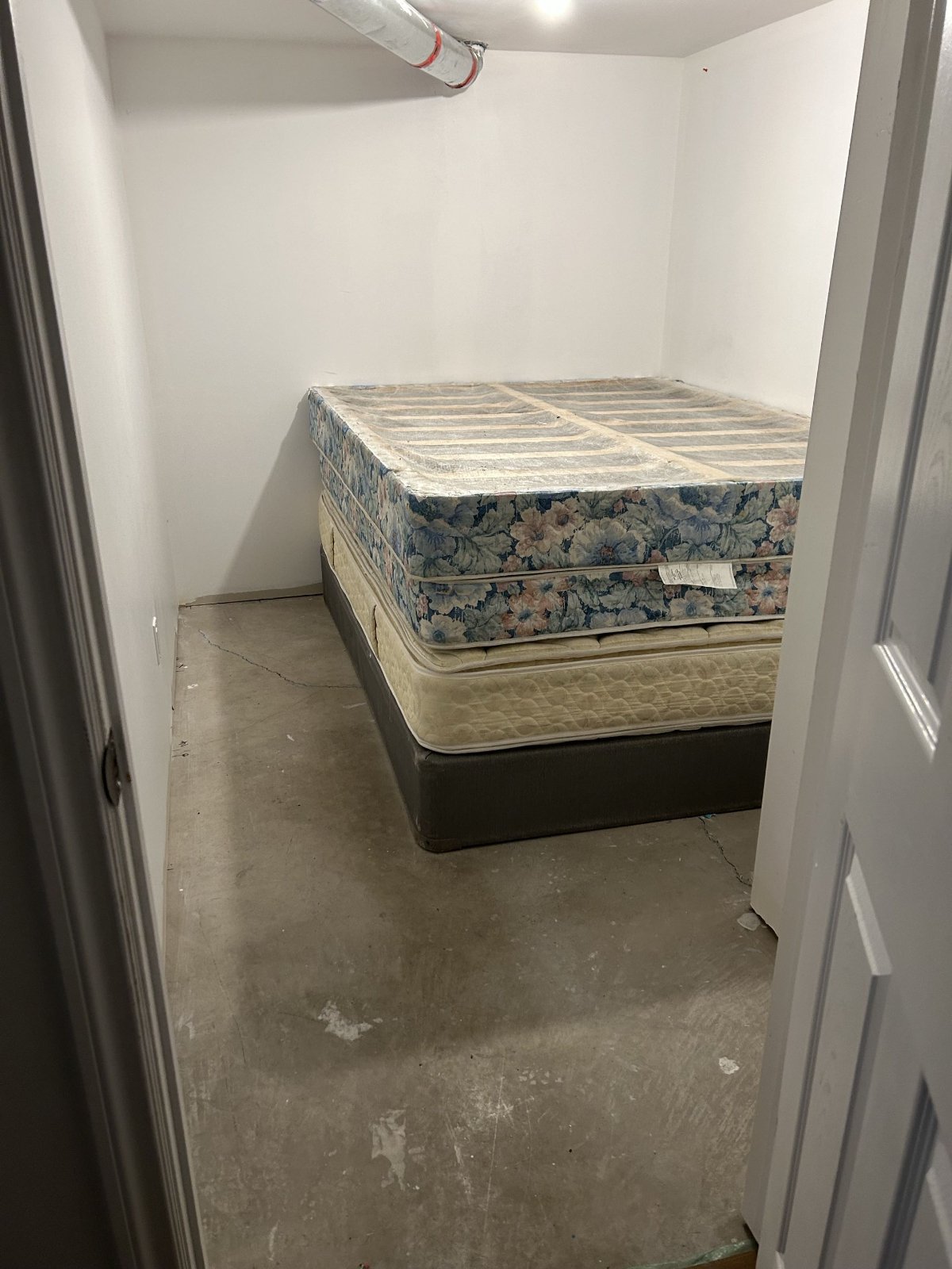 2 Bedroom Basement Suite for Rent - Hidden Ranch Hl NW, Calgary, AB 3