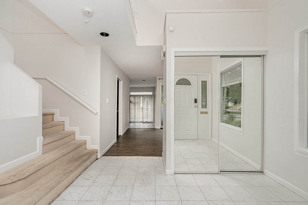 3 Bedroom Townhouse for Rent - 1185 W 16th Ave, Vancouver, BC 3