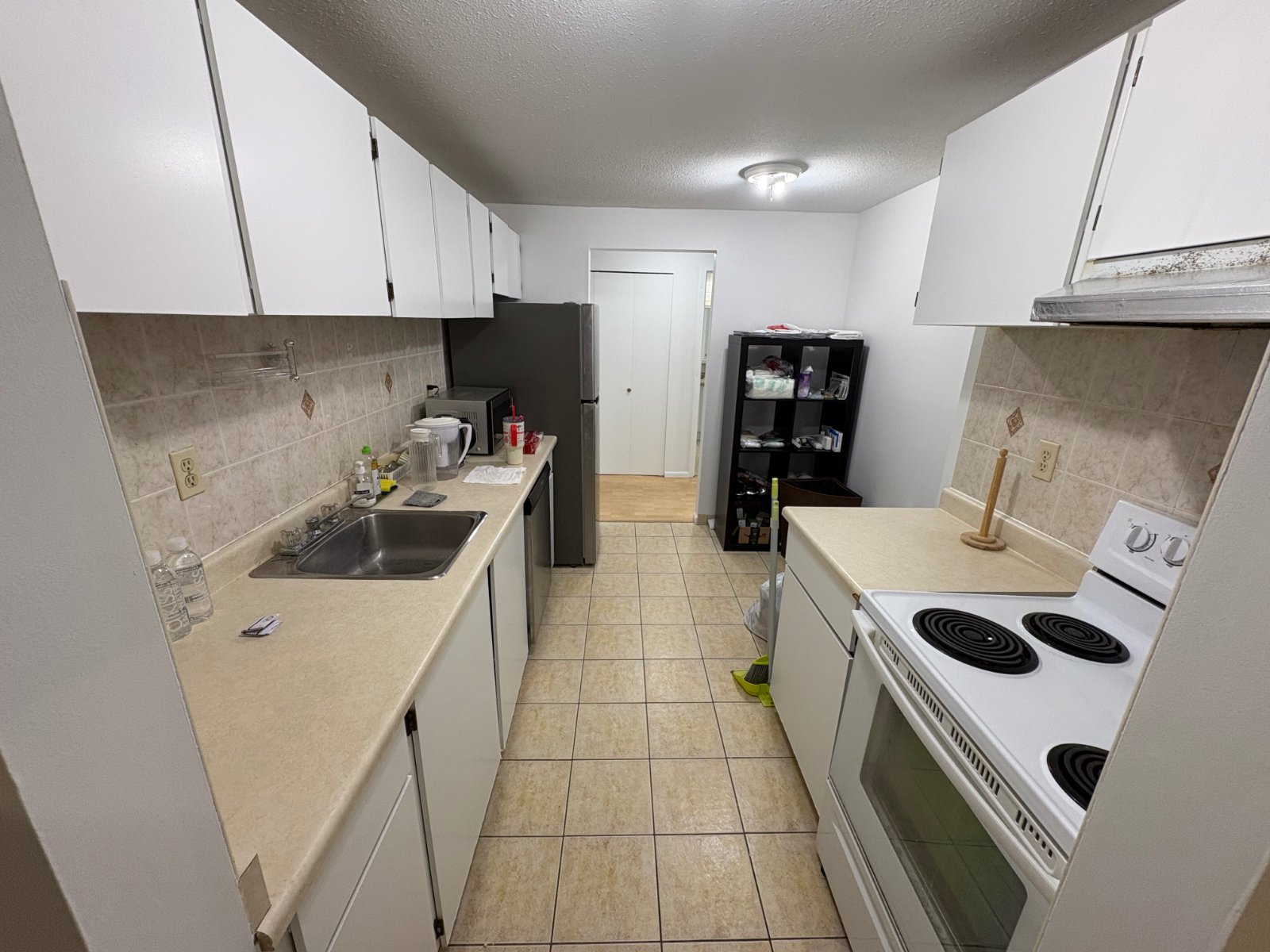 2 Bedroom Apartment for Rent - 7297 Moffatt Road, Richmond, BC 2