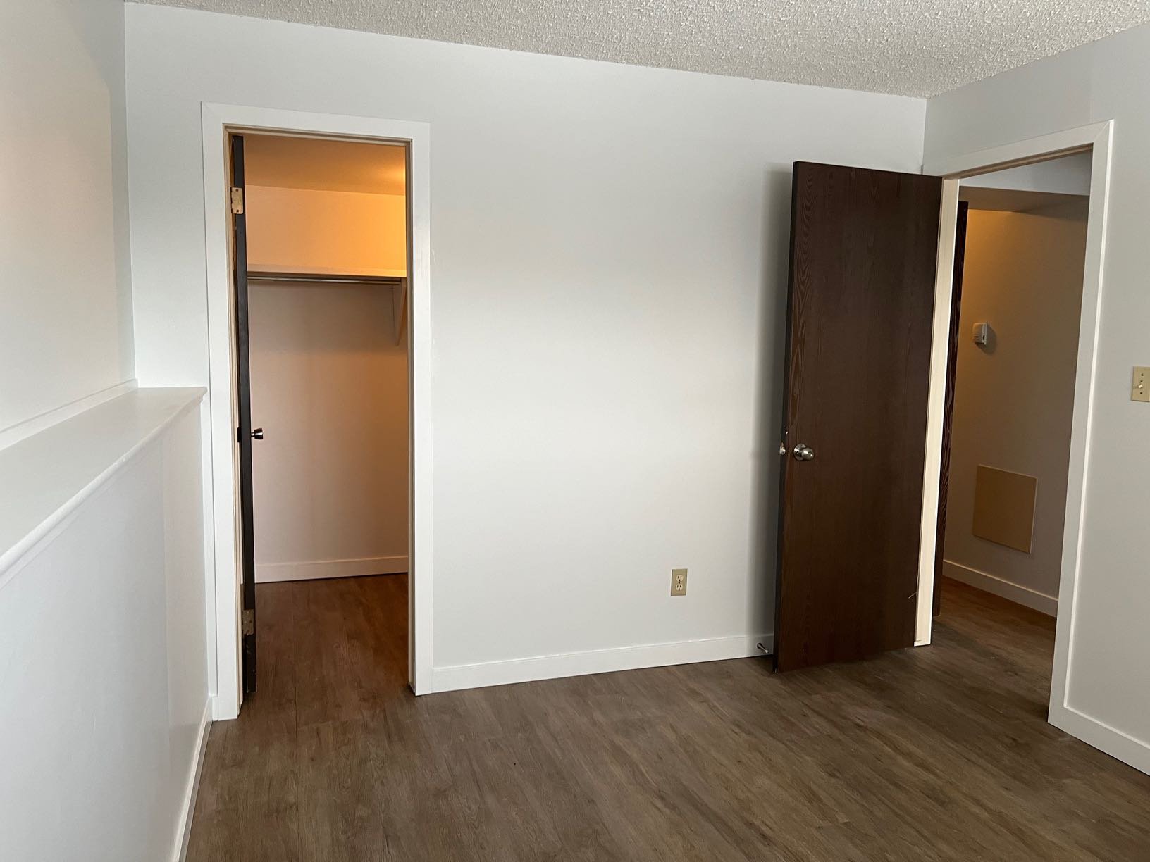 2 Bedroom Apartment for Rent - 17 Cardinal Avenue, Red Deer, AB 3