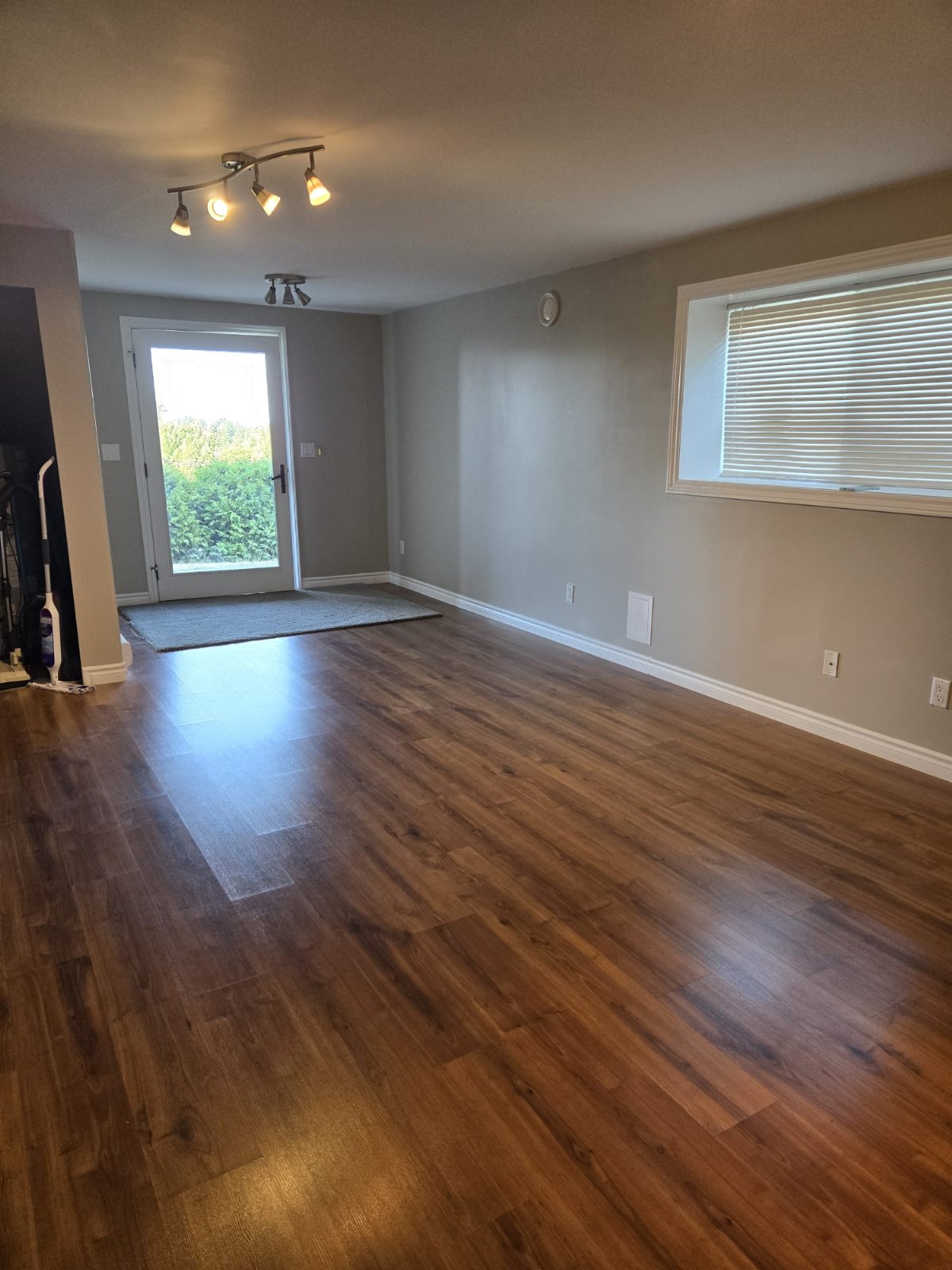 3 Bedroom Private Suite for Rent - Tahoe Ave, Nanaimo, BC 5