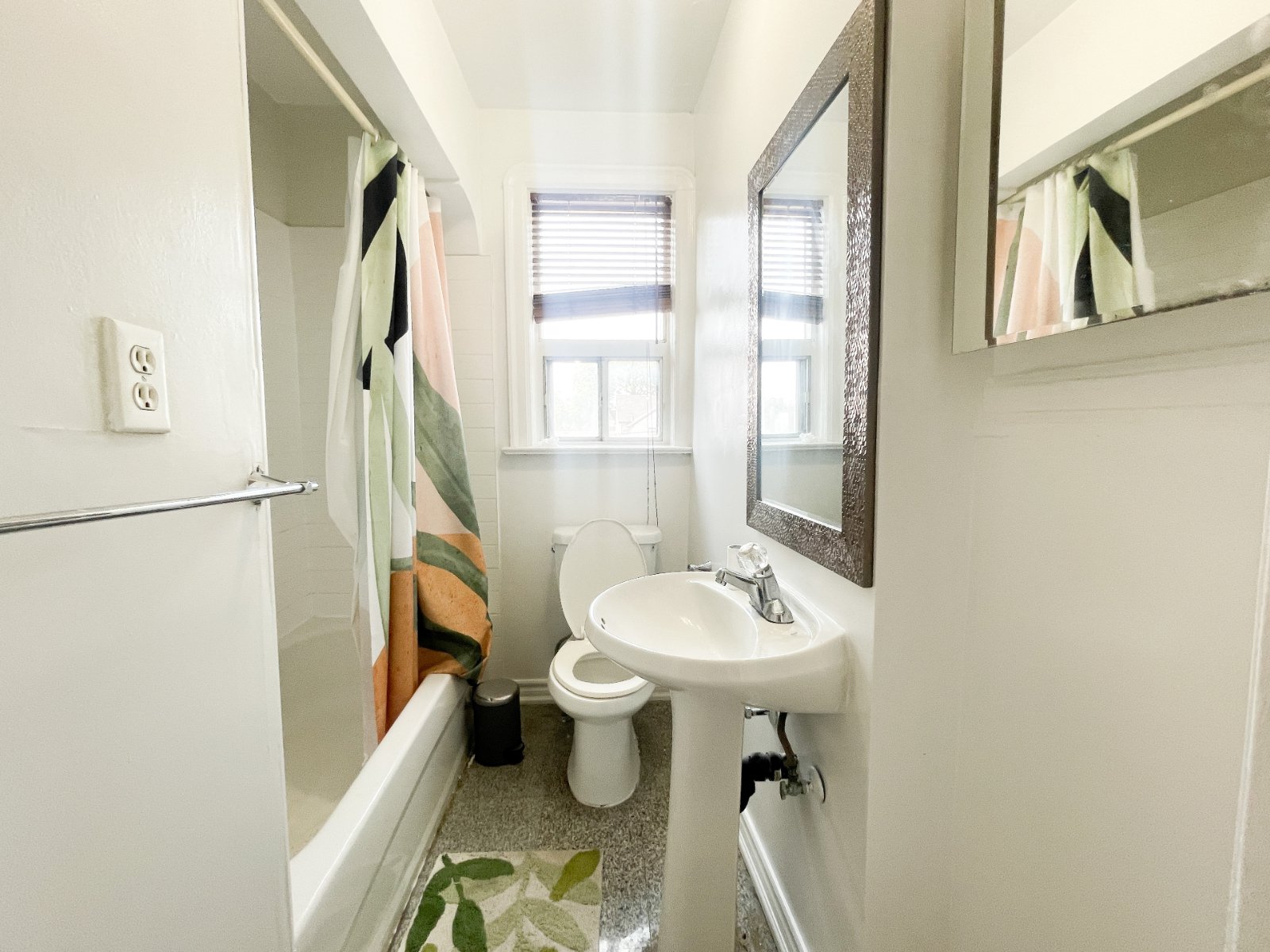2 Bedroom Apartment for Rent - 54 Markham St, Toronto, ON 5