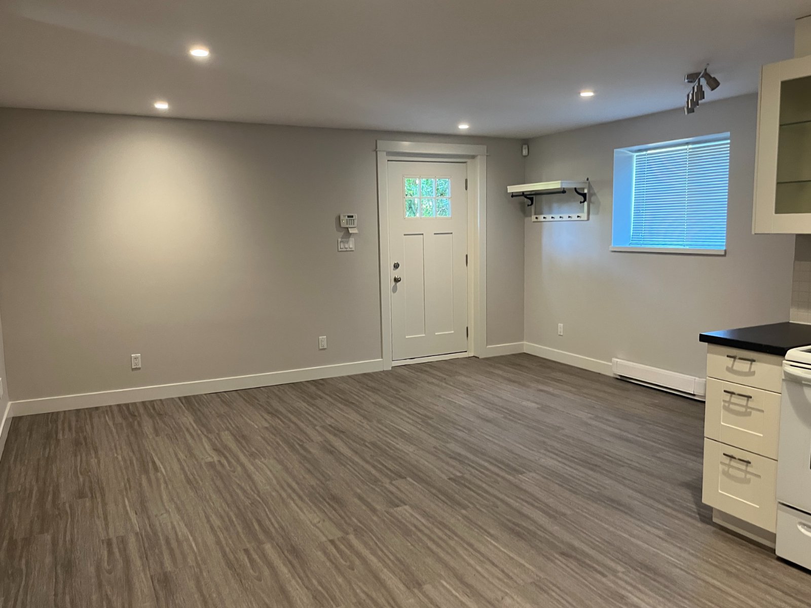 2 Bedroom Garden Suite for Rent - Sapperton Ave, Burnaby, BC 2