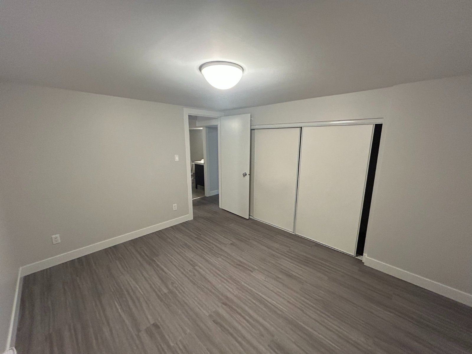 2 Bedroom Garden Suite for Rent - Sapperton Ave, Burnaby, BC 3