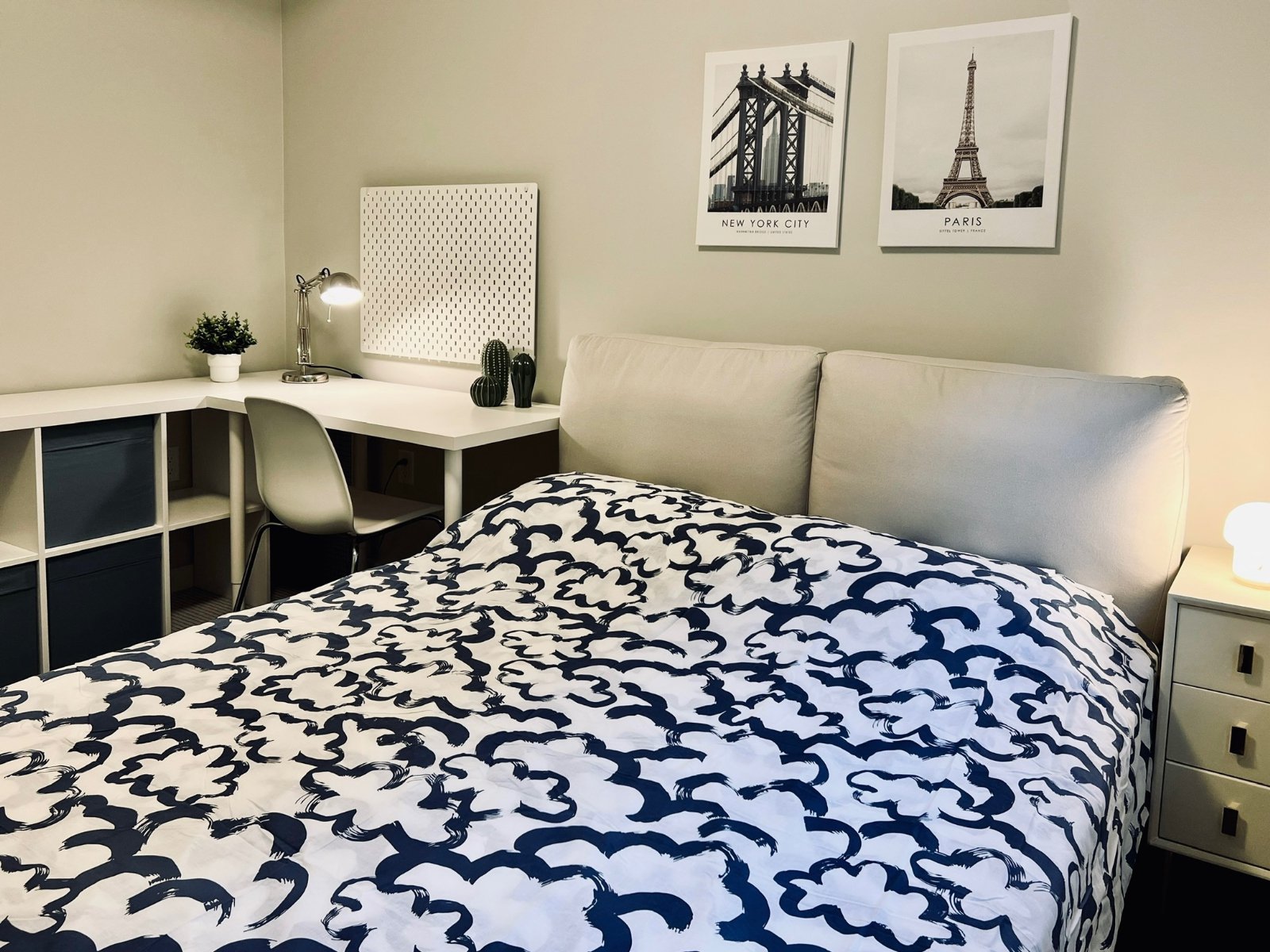Room in House for Rent - W 10th Ave, Vancouver, BC 2