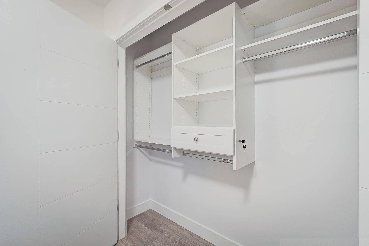 Room in House for Rent - 2010 Queens Ave, West Vancouver, BC 3