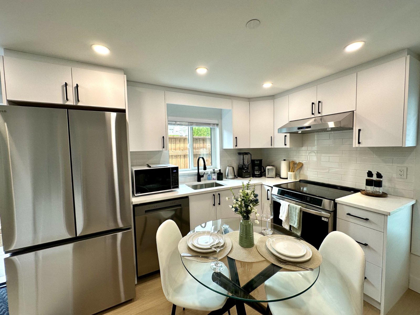 2 Bedroom House for Rent - 3366 W 26th Ave, Vancouver, BC 3