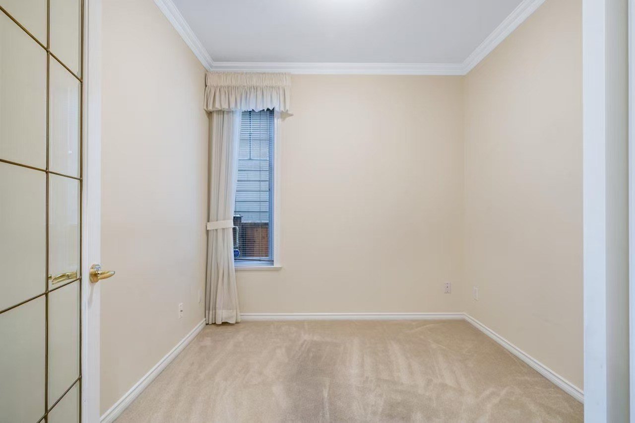 3 Bedroom Garden Suite for Rent - 2810 W 13th Ave, Vancouver, BC 3