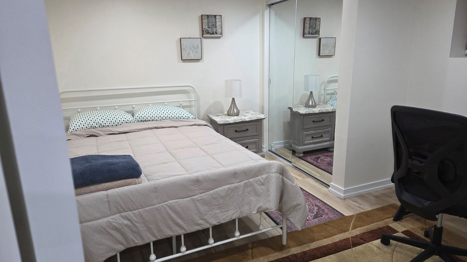 Room in Apartment for Rent - 502 E 27th St, Hamilton, ON 5