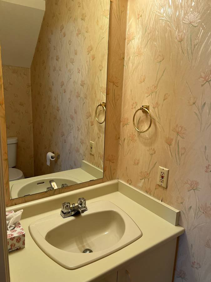 2 Bedroom Apartment for Rent - 12071 1st Ave, Richmond, BC 3