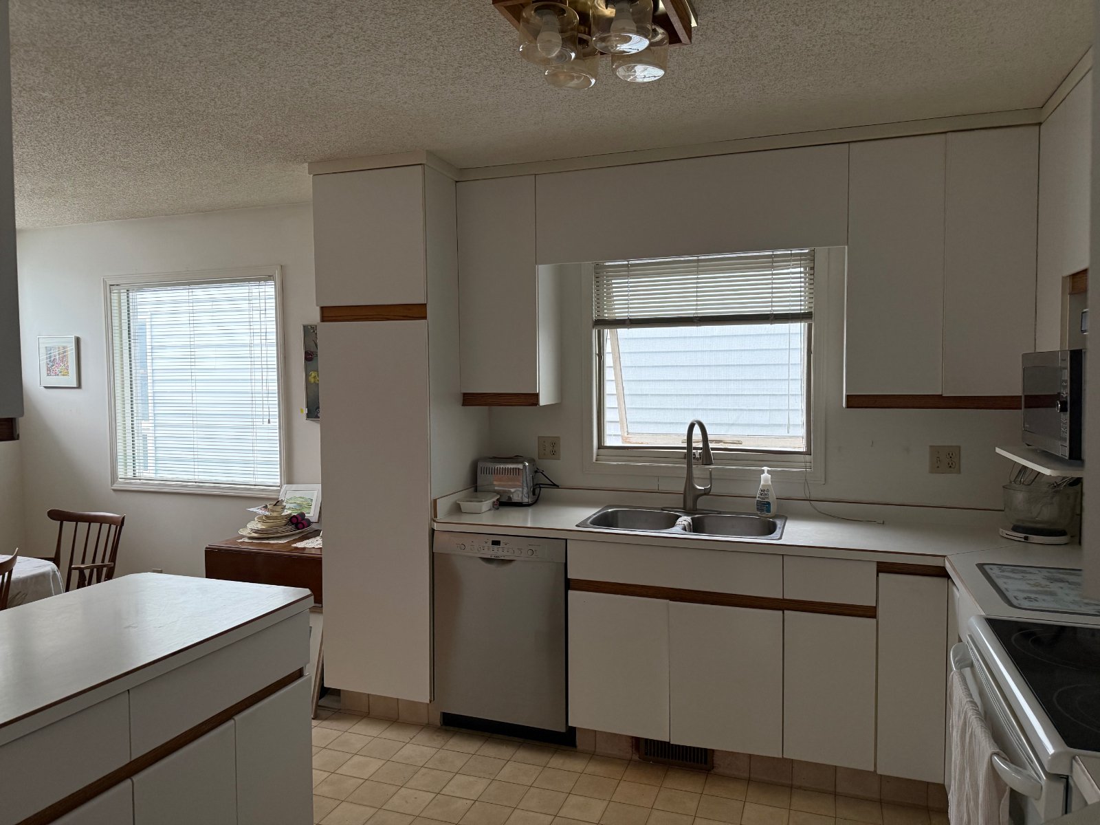 2 Bedroom Laneway Suite for Rent - 11th St E, Saskatoon, SK 2