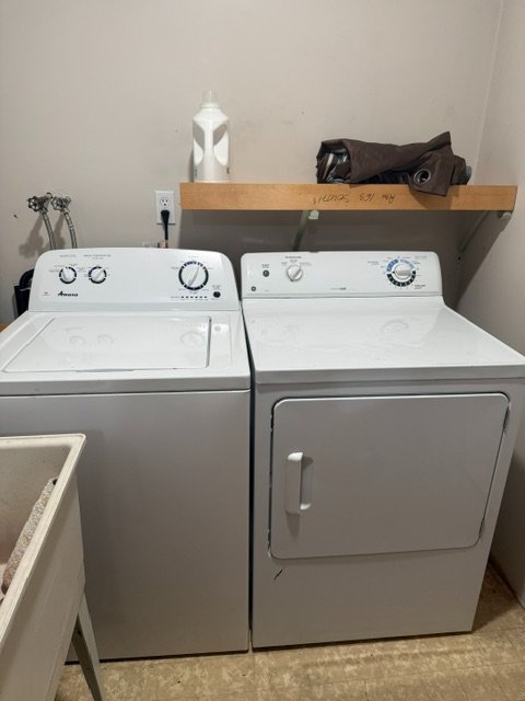 3 Bedroom House for Rent - Bond St, Burnaby, BC 5
